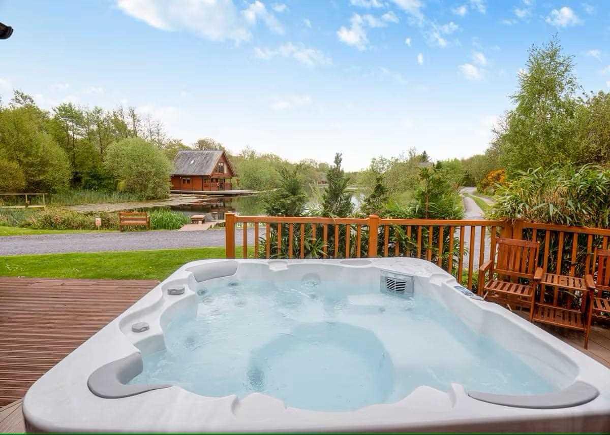 Anglesey Lakeside Lodges, Llandegfan